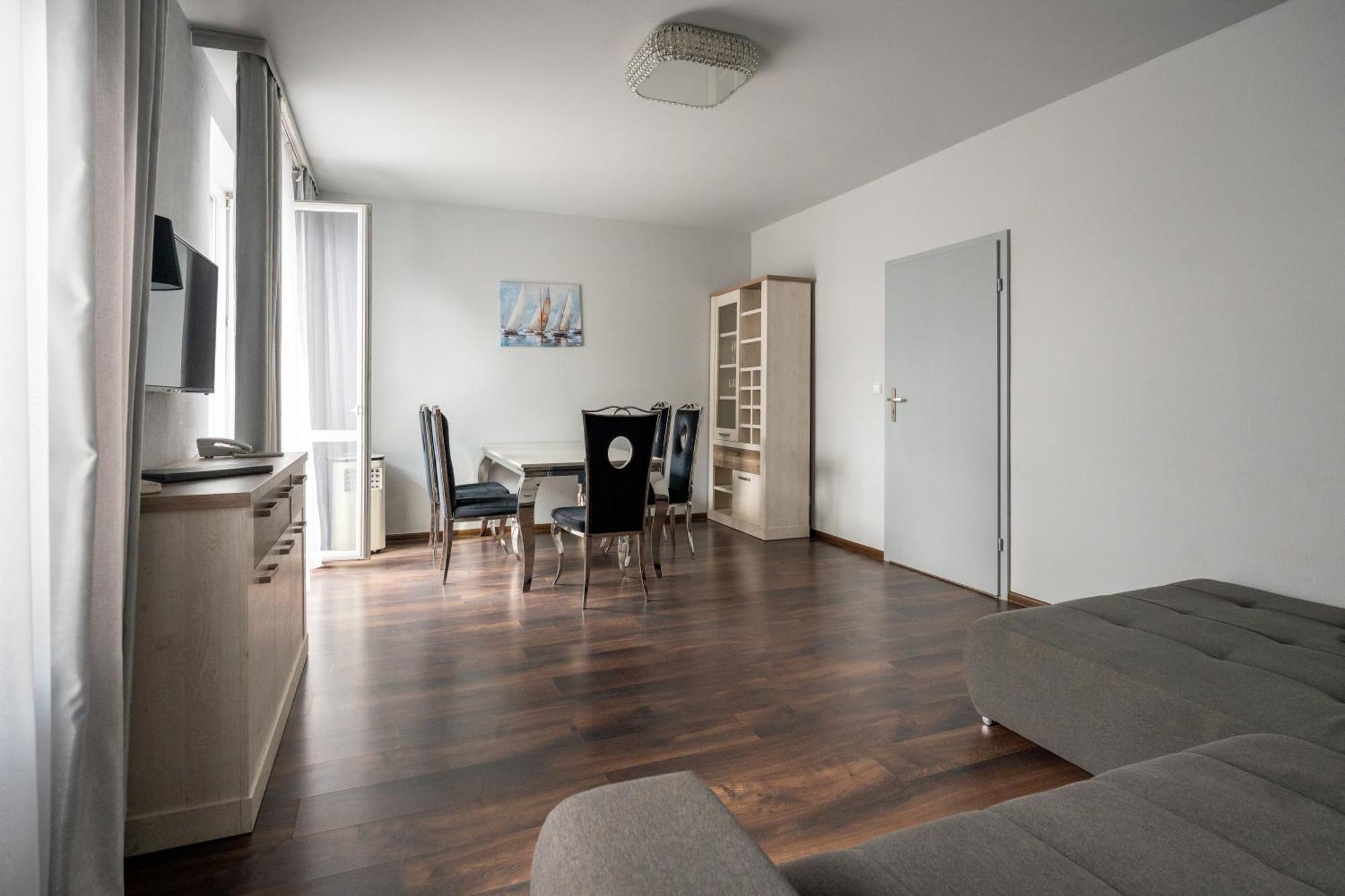 Hotel Tanzanit Jesiona Екстериор снимка