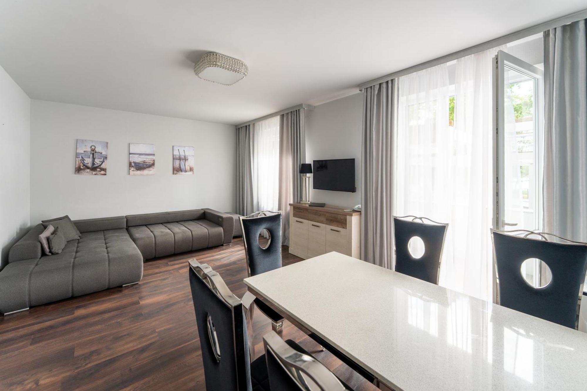 Hotel Tanzanit Jesiona Екстериор снимка